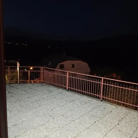 Sunflower Apartamento Tavarone