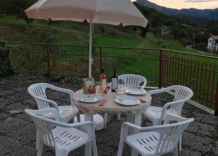 Sunflower Lejlighed Tavarone