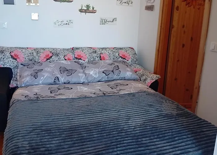 Sunflower Lejlighed Tavarone